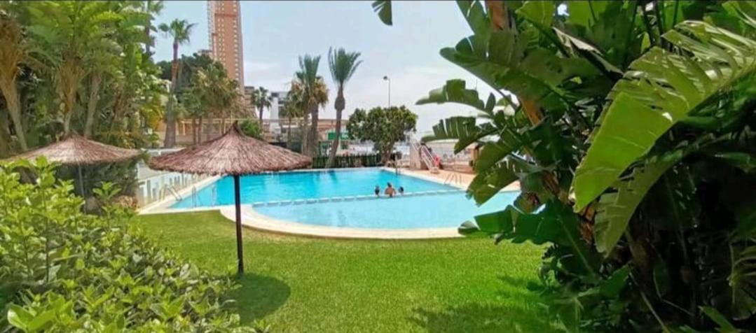 Apartamento Acapulco Luxe Piso 3 En 1A Linea Playa Poniente Benidorm Top Vistas Al Mar Espectaculares Y De Luxe Con Acceso A Piscina Y Garaje Privado Exterior photo