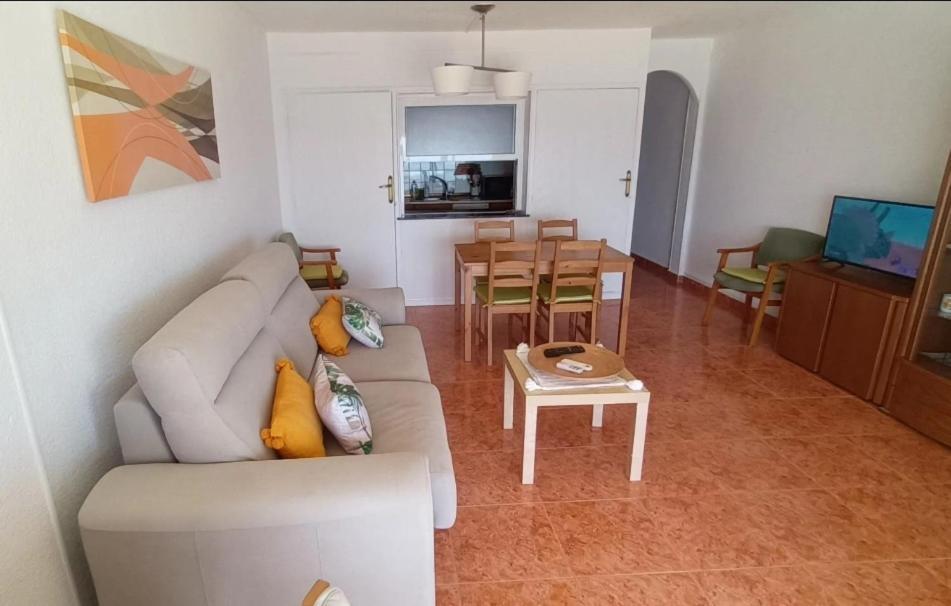 Apartamento Acapulco Luxe Piso 3 En 1A Linea Playa Poniente Benidorm Top Vistas Al Mar Espectaculares Y De Luxe Con Acceso A Piscina Y Garaje Privado Exterior photo