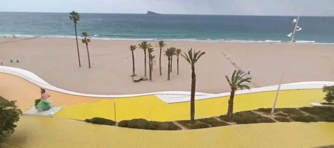 Apartamento Acapulco Luxe Piso 3 En 1A Linea Playa Poniente Benidorm Top Vistas Al Mar Espectaculares Y De Luxe Con Acceso A Piscina Y Garaje Privado Exterior photo